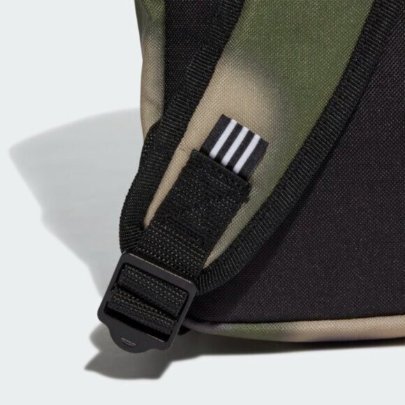 New Adidas Blurred Camouflage Hemp Wild Pine Black Backpack 12" x 17.5" x 6.5" - Picture 7 of 9